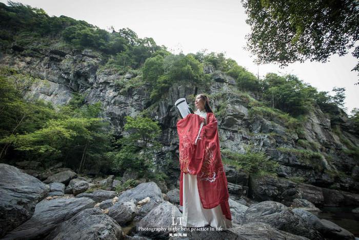 经开区（杨舍镇）召开领导班子、领导干部年度述职、“一报告两评议”和履行全面从严治党主体责任述职会