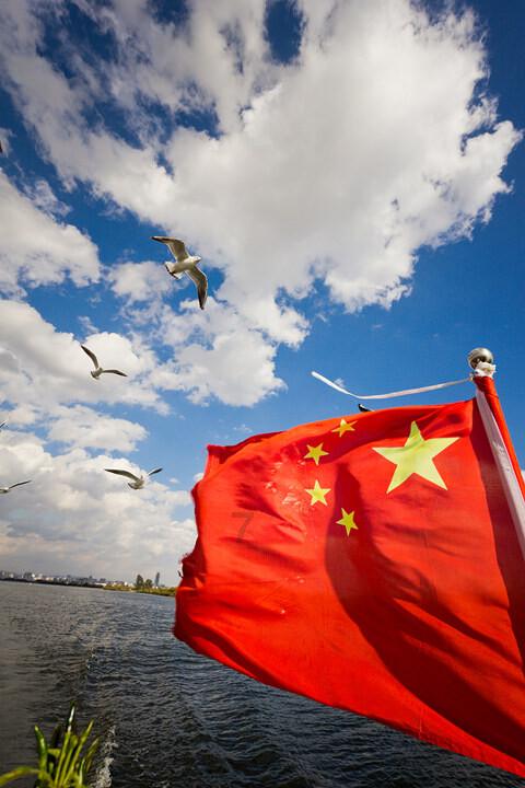 机智问答网页-男人经常说女友的缺点好吗?在线解答问题