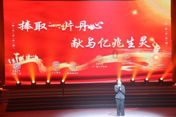迎江区：关爱社区孤寡老人
