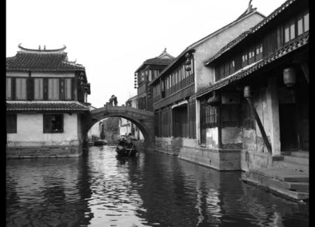 毁灭战士4